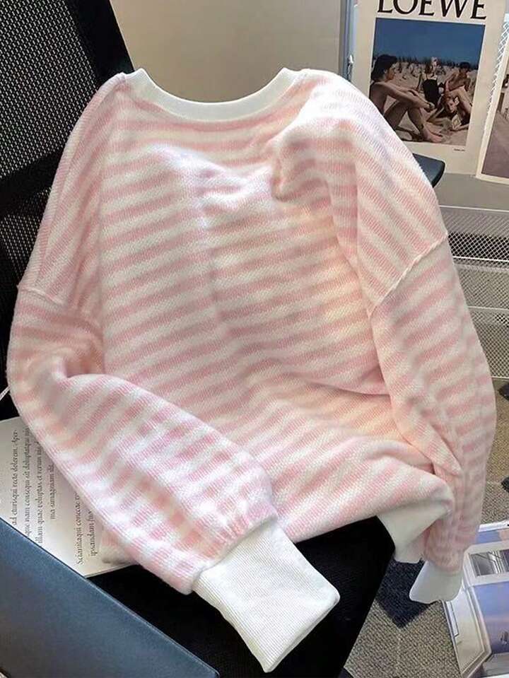 Resyla Casual Striped Heart Decor Sweatshirt