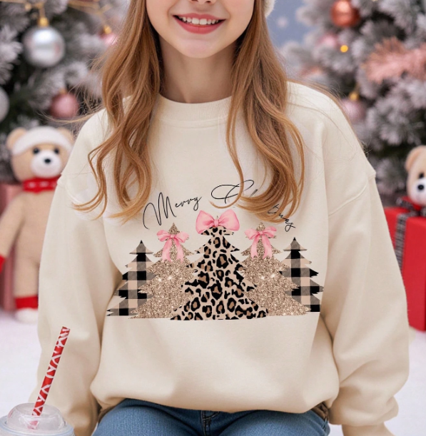 Merry Christmas Leopard Tree Sweatshirt – Cozy Holiday Pullover with Glitter & Bow Design