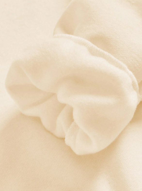 Merry Christmas Leopard Tree Sweatshirt – Cozy Holiday Pullover with Glitter & Bow Design